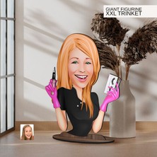 Bk Gift Kişiye Özel Güzellik Uzmanı Karikatürlü Büyük Boy Ahşap Biblo-3 Arkadaşa Hediye , Sevgiliye Hediye, Kişiye Özel Biblolar