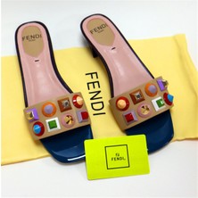 Fendi Taş Detaylı Kadın Terlik
