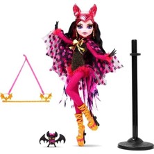 Nazik Endam High Freak Du Chic Draculaura Figure