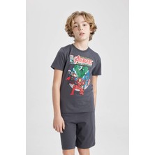 DeFacto Erkek Çocuk Marvel Avengers Kısa Kollu Şortlu Pijama Takımı C0992A824SP