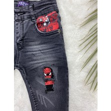 Tati Beli Ayarlanabilir Lastikli Yıpratma Detaylı Spiderman Işlemeli Denim Çocuk Pantolon