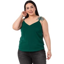 Disentis Modest Büyük Beden Ayarlanabilir Ince Askılı V Yaka Zümrüt Bluz