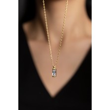 Elika Silver Kadın Minimal Beyaz Taşlı  Model 925 Ayar Gümüş Kolye