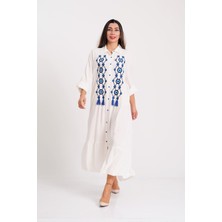Keyifli Moda Kadın Beyaz Önü Nazar Boncuğu Nakışlı Püsküllü Kolu Apoletli Eteği Fırfırlı Uzun Gömlek Elbise