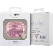 Guess Airpod 3. Nesil Uyumlu Kılıf Guess Lisanslı Parıltılı Taş Kaplamalı Üçgen Logo Süs Zincirli Pembe