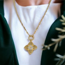 Hg.Aksesuar Kadın Zirkon Taşlı Yonca Kolye