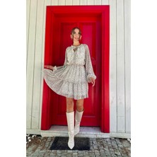 Elbee Fashion Woman Beyaz Eteği Katlı Puantiyeli Elbise