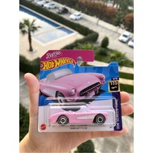 Hot Wheels Barbie 1956 Corvette 1/64 Ölçek Metal Araba Gerçekçi Detaylar ile Temalı