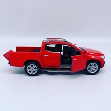 Kinsmart 1:42 Ölçek Mercedes x Class Diecast Model Araba Kırmızı