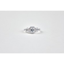 Altınöz Mücevherat Swarovski Baget Taşlı Beyaz Altın Yüzük