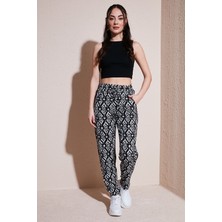 Fashion Friends Desenli Relaxed Fit Pantolon Bayan Pantolon 24Y0843K1