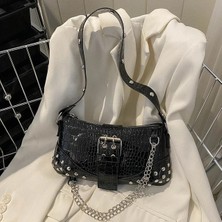 Songli Siyah Kadın Moda Alışveriş Çantası Gotik Koltukaltı Çantası Serin Tarzı Trendy Rock Kız Çanta Y2K Perçin Zinciri Seyahat Tatil Günlük (Yurt Dışından)