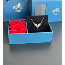 Hediye Biziz Kolye Hediyeli Kırmızı Gül ve Mücevher Kutusu Seti
