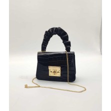 Dzc Kuzenler Avm Küçük Boy Çocuk & Genç Çantası Kapitone Deri Zincir Askılı