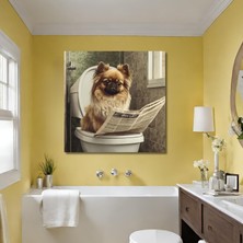 Gaagart Tekli Kare Kanvas Banyo Tablosu Gazete Okuyan Dik Kulaklı Pekinez Köpek