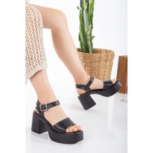Hasoğlu Moda Kalın Topuklu Sandalet