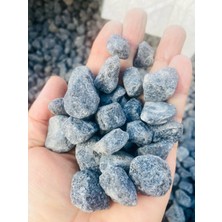 Bitki Kapında Bazalt 2-4 Cm, Siyah Saksı ve Bahçe Taşı, Dekoratif Teraryum Taşı, Akvaryum Çakıl Taşı, Süs Taşı