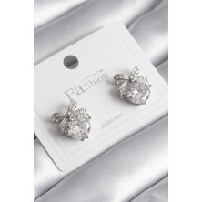 Shopzum Pirinç Gümüş Renk Zirkon Taşlı Kurdele Model Kadın Küpe