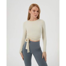 Ayma Active Krem Uzun Kollu Sırt Dekolteli Drape Detaylı Crop Bluz