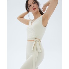 Ayma Active Krem Anvelop Belden Bağlamalı Kolsuz Crop Bluz