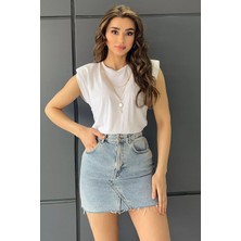 Julude Beyaz Kolyeli Omuz Vatkalı Kadın Bluz P-00009452