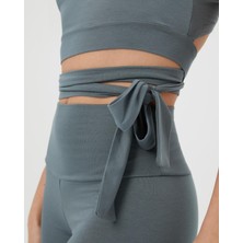 Ayma Active Mavi Gri Sırt Dekolteli Drape Detaylı Crop Kısa Kollu Bluz