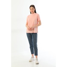 Kallima Pembe Dik Yaka Rahat Kalıp %100 Pamuk T-Shirt