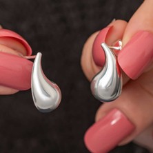 Serra Jewels Gümüş Gözyaşı Damla Çivili Kadın Küpe
