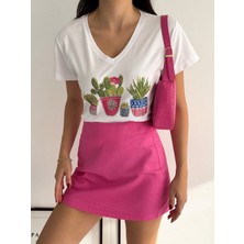 Laderra Pul Payet Kadın V Yaka T-Shirt Kaktüs Desen Beyaz Trend
