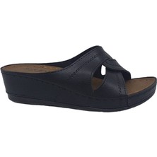 Zerhan 1854 Kadın Siyah Dolgu Topuk Günlük Kullanım Terlik