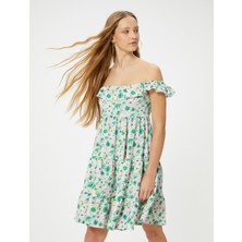 Koton Çiçekli Madonna Yaka Elbise Midi Boy Katlı Rahat Kalıp