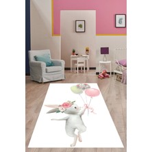 Pelangi Beyaz Zemin Balonlu Tavşan Desenli Yıkanabilir Kaymaz Taban Leke Tutmaz Çocuk Odası Halısı