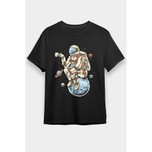 Darkhane Kahve Içen Astronot Siyah Unisex Tişört T-Shirt