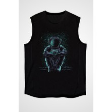 Darkhane Ayda Bekleyen Astronot Siyah Unisex Kolsuz Tişört Kesik Kol T-Shirt
