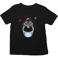 Darkhane Küvette Yıkanan Astronot Siyah Unisex Çocuk Tişört T-Shirt