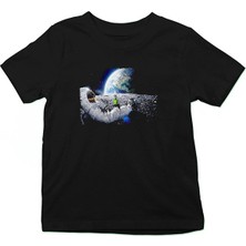 Darkhane Astronot Ayda Bira Keyfi Siyah Unisex Çocuk Tişört T-Shirt
