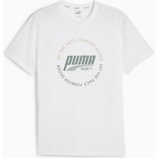 Puma Graphic Run Emblem Erkek Beyaz Yuvarlak Yaka Tişört