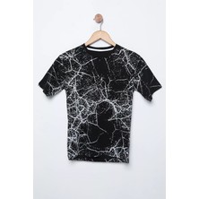 Julude Siyah Desenli Bisiklet Yaka Erkek Çocuk Tişört P-00009782