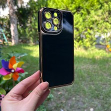 Bumudur Aksesuar Apple iPhone 14 Pro Max Kamera Korumalı Altın Renkli Siyah Silikon Kılıf