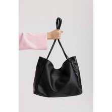 Bundle Island Kadın Omuz Çantası Düz Yumuşak Deri Siyah