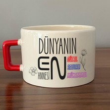 Mor Mürekkep Dünyanın En Annesi Baskılı Kırmızı Kulplu C Fincan