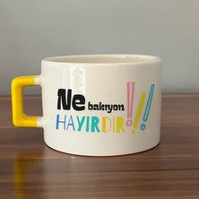 Mor Mürekkep Ne Bakıyon Hayırdır Baskılı Sarı Kulplu C Fincan