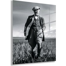 Gaagart Temperli Cam Tablo Siyah Beyaz Kasketli Atatürk Görseli