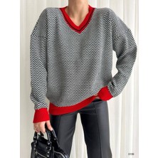 Rengamoda Kadın V Yaka Zikzak Desen Kol Renk Detay Rahat Kalıp Triko Kazak (Renkli)