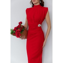 Rengamoda Kadın Taş Detaylı Broşlu Kolsuz Abiye Elbise (Renkli)