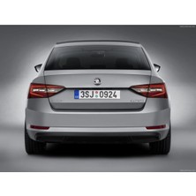 Parçafix Skoda Superb 2015-2019 Arka Tampon Sol Reflektörü