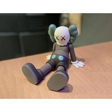 Kaws Holıday Taıpeı Kaws Uzanıyor Boyalı Figür