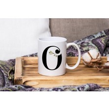 Azresa Beyaz Çiçekli O Harfli Beyaz Porselen Kupa Tfbyz-17