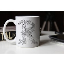 Azresa Özel Tasarım Siyah Beyaz Çiçekli R Harfi Baskılı Porselen Kupa Tfs