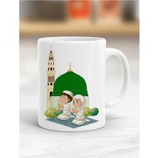 Azresa Namaz Kılan Eş Baskılı Kupa Bardak